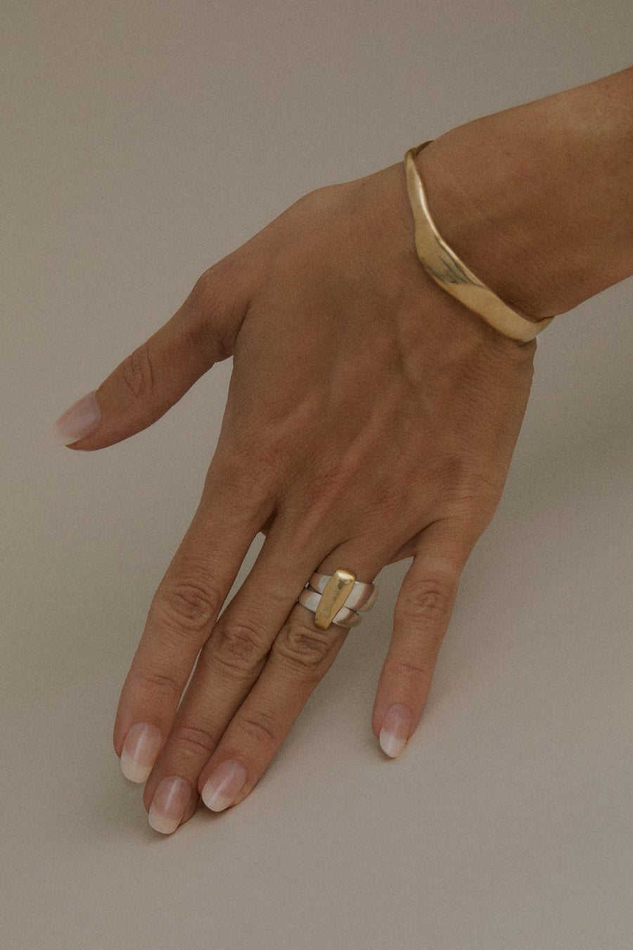 Hernan Herdez- Jewellery-jewelry-Jeryco Store- London- rings-rings for him-rings for her-unisex rings- 10 karat gold ring- solid gold ring- wedding ring for him-wedding ring for her-70s rings-sterling silver ring with gold plate-Dueto No.2 Ring